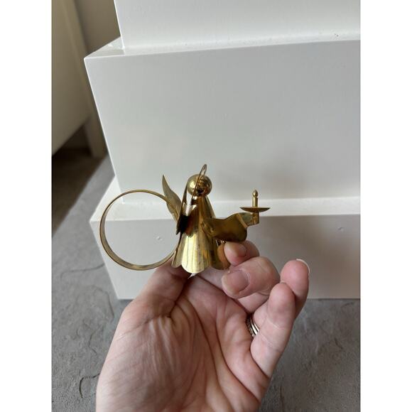 Vintage Brass Napkin Ring Angel Christmas Delicate Made In HongKong Victorian - Picture 3 of 10